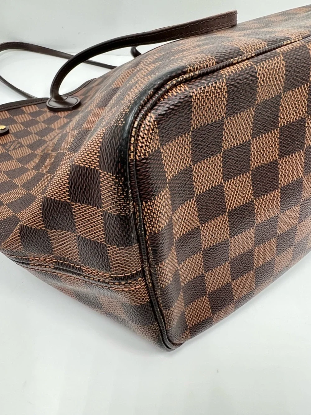 Louis Vuitton Neverfull MM Damier Ebene Tote w/ Pouch Red Interior + Pouch - Picture 8 of 15